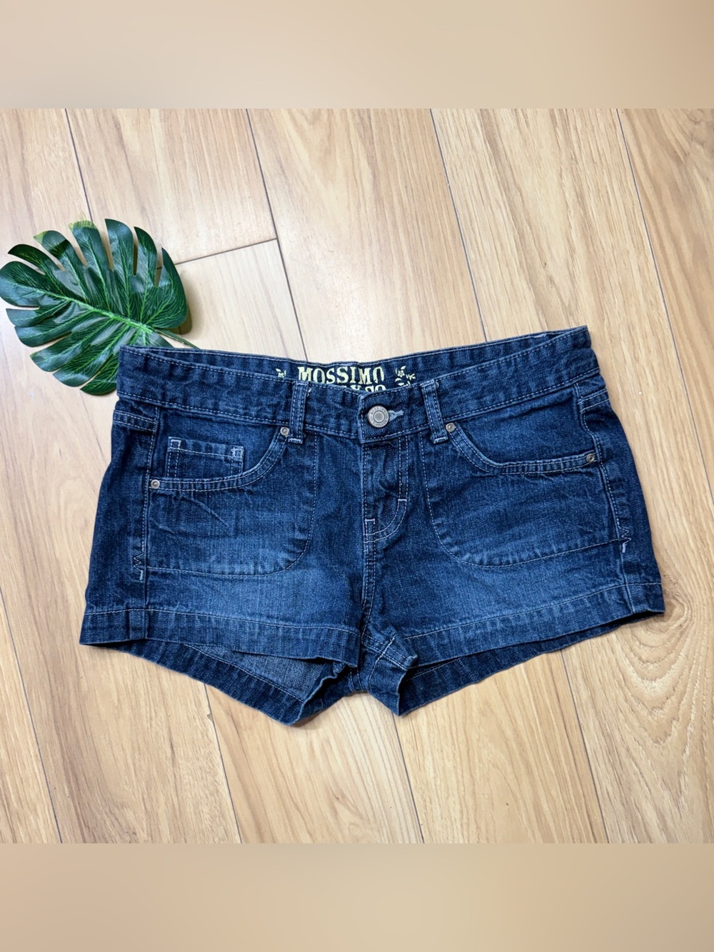 Y2K Mossimo Supply Co. Fit 6 Juniors 9 Low Rise Dark Wash Denim Shorts 2.5"